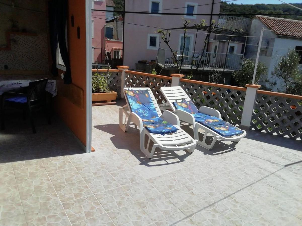 Apartment Agava Miholascica Exterior photo